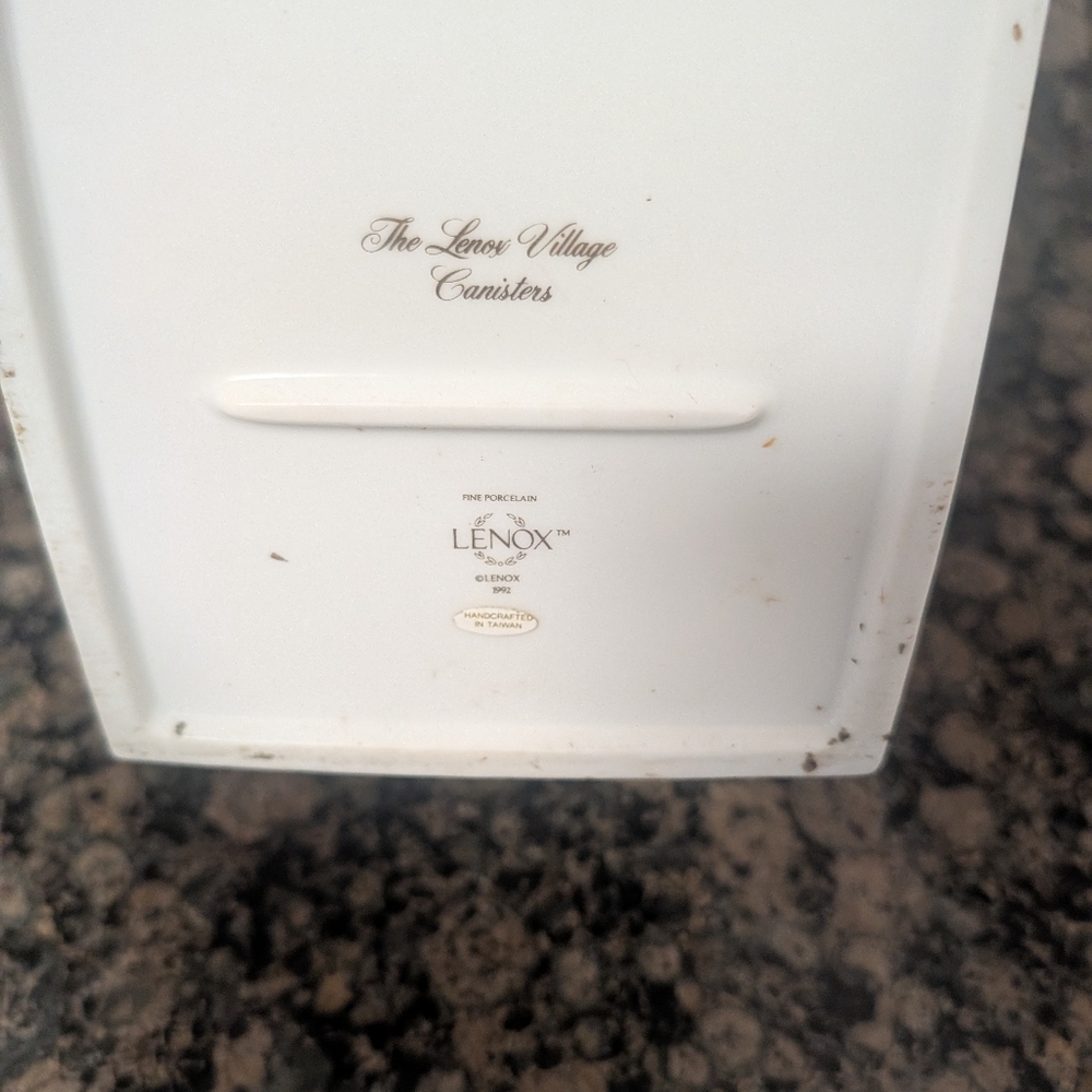 Lenox Village Collection Rice Canister 1992 - Picture 3 of 6